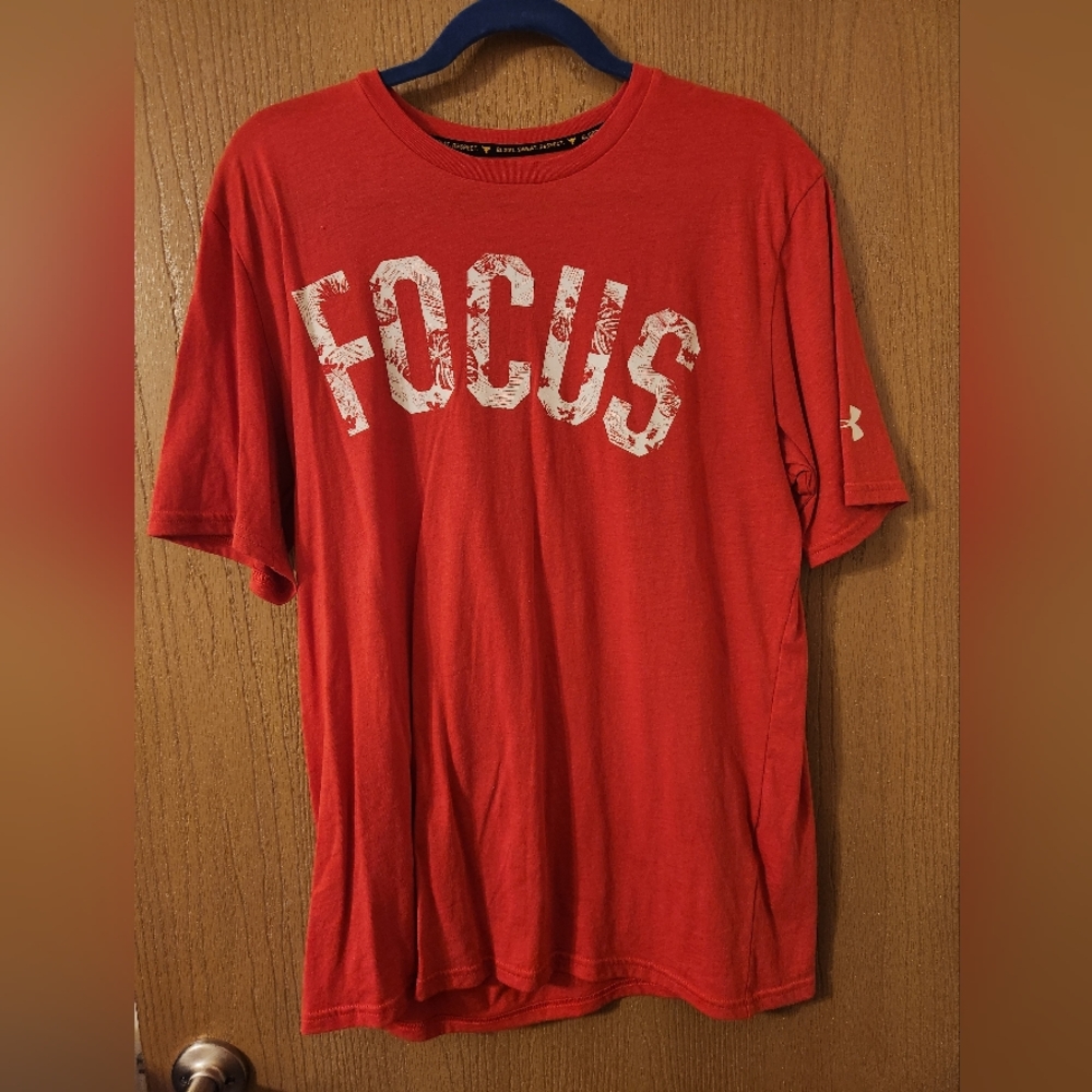 Under Armour Tshirt
